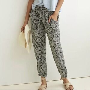 By Anthropologie Rhys Utility Joggers - Monochrome Leaf Print